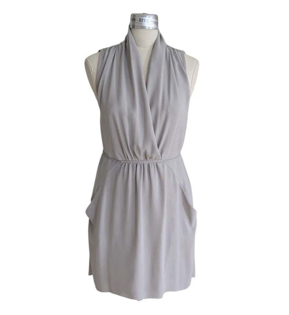 Aritzia Wilfred Sabine Dress Sleeveless Faux Wrap Size Medium Grey - Picture 2 of 6
